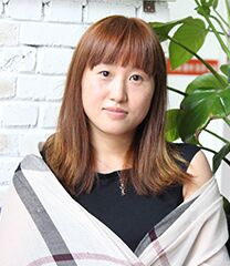 黄奕琳