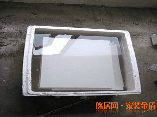 瓷砖为什么需要泡水?