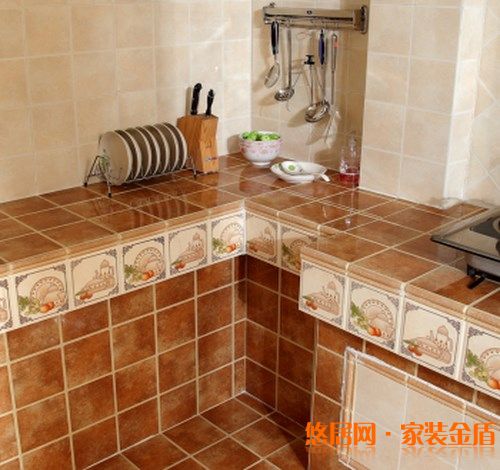 厨房铺什么地砖好