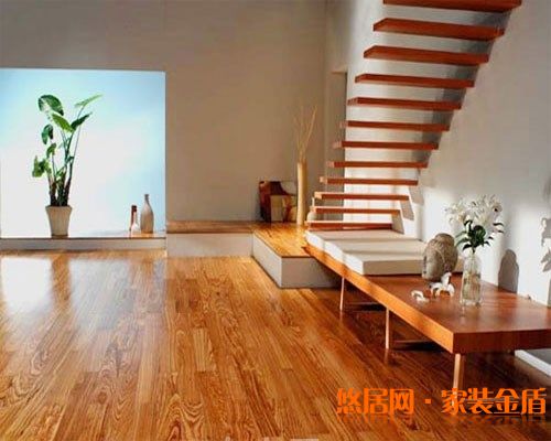 夏季怎样对木地板进行保养?