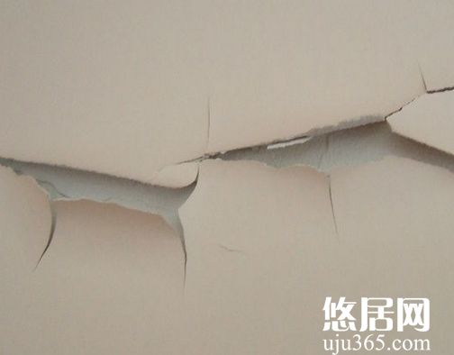 墙面起皮开裂的原因以及解决方法